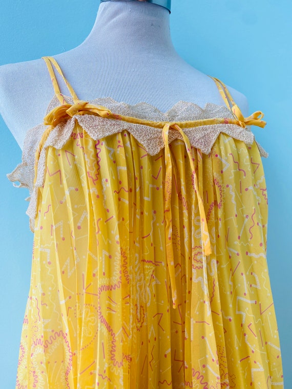 70s Zandra RHODES Yellow Pleated Lace Trimmed Ten… - image 4