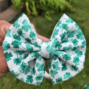 Shamrock Baby Headband, Shamrock Baby Bow, Baby Headband, St. Patrick&#39;s Day Headband, St. Patty&#39;s Day Headband, Baby Bow, Baby Girl Bow