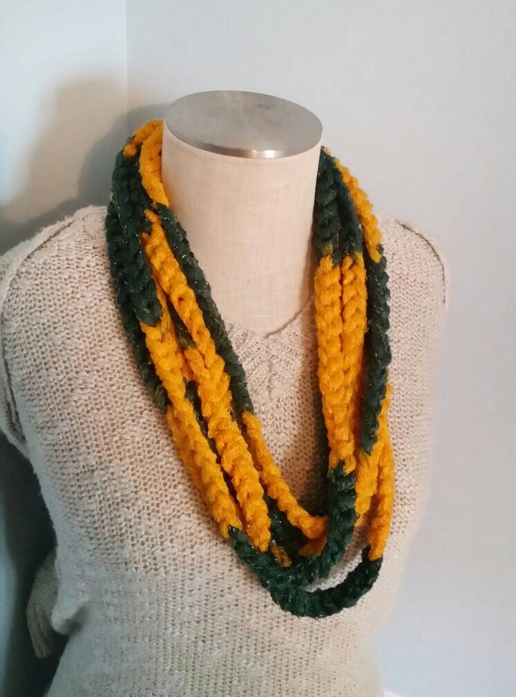 CHAIN SCARF NECKLACE GREEN - WHAT’S HOT main image 1