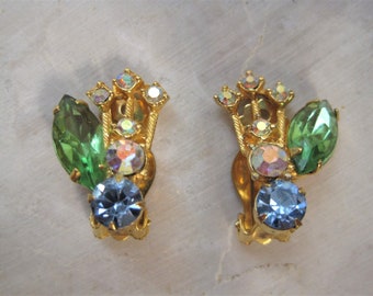 Vintage Multi-Color Rhinestone Earrings / VTG 1950s Aurora Borealis Clip Earrings