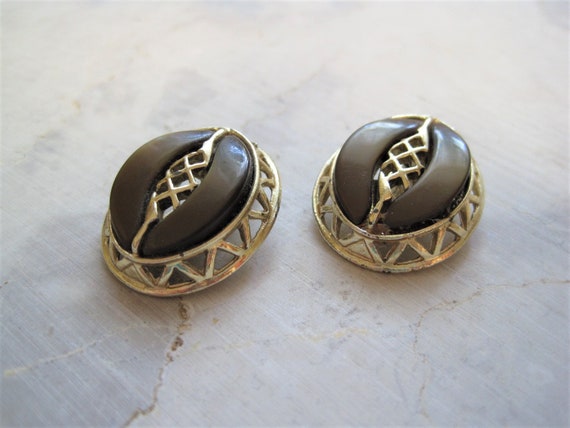Vintage Brown & Gold Thermoset Earrings / Mid Cen… - image 2