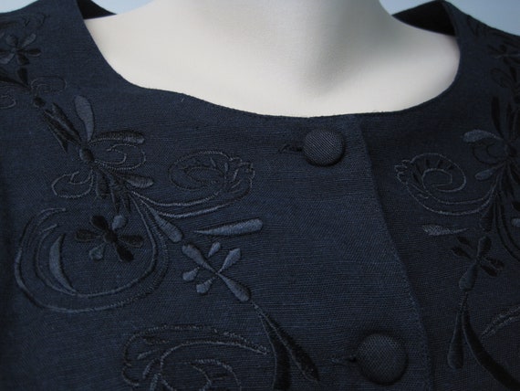 Vintage 80s Black Cropped Top / VTG Embroidered B… - image 5