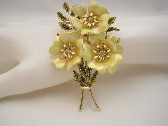 Vintage Large Coro Enamel Yellow Flower Brooch | eBay Coro enamel Yellow Floral Brooch main image 2