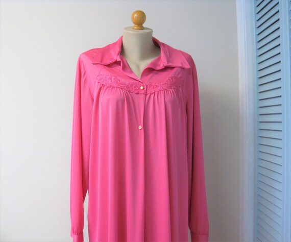 Vintage Hot Pink Nylon Robe / VTG Fuschia Slip Ov… - image 2