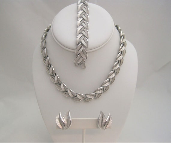Crown Trifari Silver Leaf Jewelry Set / Choker Br… - image 6