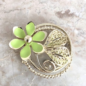 Vintage Encircled Enamel Flower Brooch / VTG Green Flower Gold Finish Pin