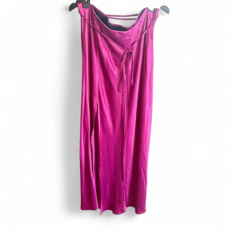 Anthropologie fuscia maxi skirt with side slit NWOT #fairycore image 2