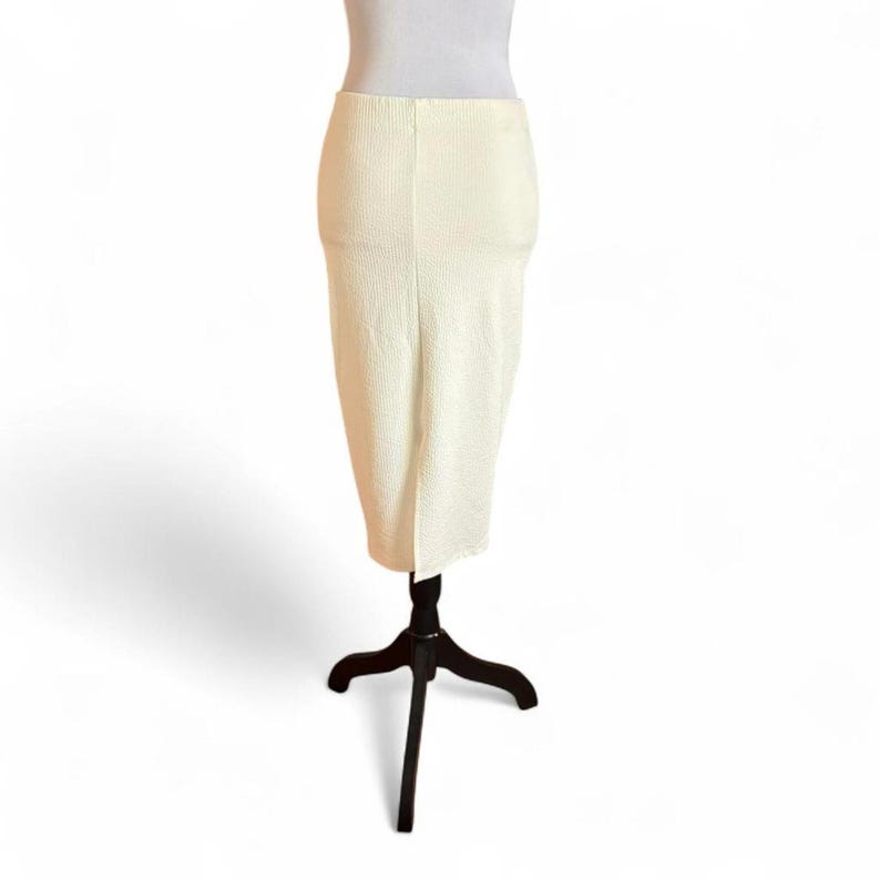 Falda color crema para mujer de Urban Outfitters imagen 5