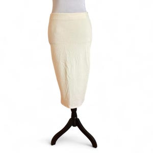 Falda color crema para mujer de Urban Outfitters imagen 1