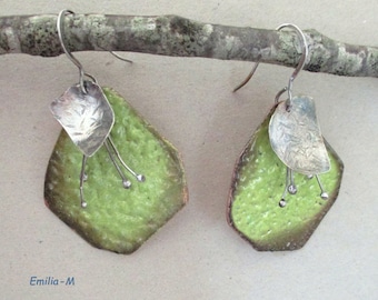 Spring tender green earrings Enamel on copper and sterling silver - Artisan jewelry by Emilia-m