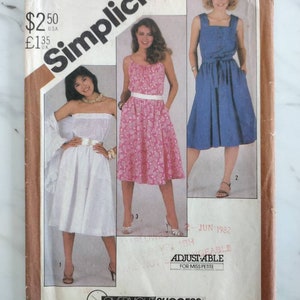 Simplicity 5498 sundress pattern size 10 - strapless or straps - full skirt - elasticated waist