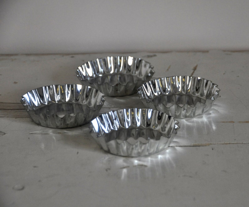 French Vintage Cake Tins Mini Baking Pans set of 4