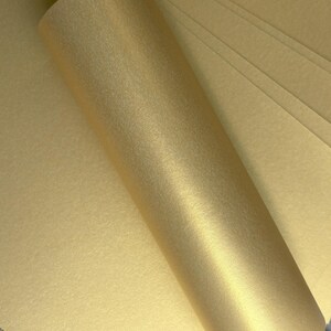 A4 Real Gold Pearlescent Shimmer Cardstock: 290gsm, Pack of 10 image 8