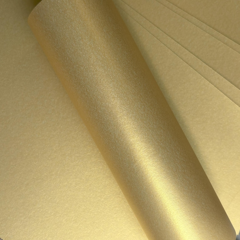 A4 Real Gold Pearlescent Shimmer Cardstock: 290gsm, Pack of 10 image 8