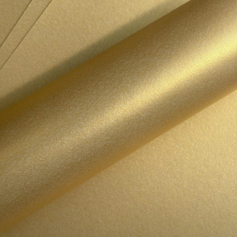 A4 Real Gold Pearlescent Shimmer Cardstock: 290gsm, Pack of 10 image 4