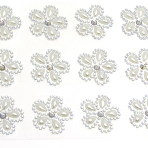 12 x Selbstklebende Blume Perle und AB Diamante Verschönerung Stick auf Gems