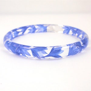 Blue flower resin bracelet |Cornflower bangle birthday gift | Botanical jewelry Size L