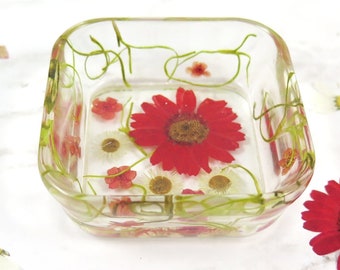 Real flowers trinket tray - Resin jewelry dish - Floral candle holder