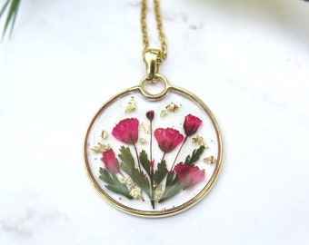 Baby Breath resin necklace - Pressed flowers jewelry - Moms gift