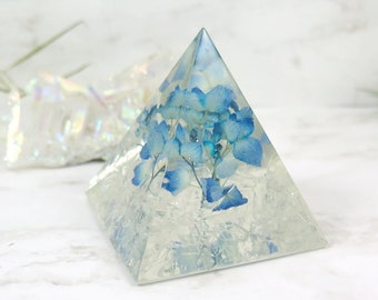 Resin pyramid real flowers arrangement house decor - spiritual gift, Dry Hydrangea Paperweight