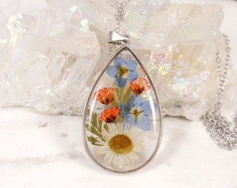 Pressed flower necklace Forget me not flower necklace daisy resin jewelry