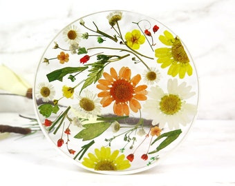 Flower resin coaster - pressed flowers home decor - decorative tile - drinkware