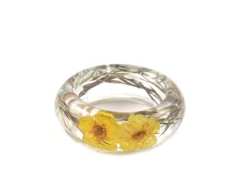 Bague en résine de fleur pressée, bijoux en résine de fleur jaune, bijoux en vraies fleurs, bague de déclaration de nature botanique, idée cadeau