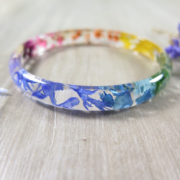 Rainbow Skinny Stacking bracelet - pressed flower Thin bangle - Real Flower Bangle Bracelet - Resin Bracelet- - Botanical jewelry Size L