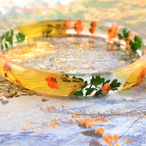 Real Flower Bangle - Skinny Stacking Bangle - pressed flowers Resin Bracelet, Autumn jewelry - Size L