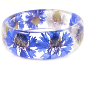 Blue flower Bangle Bracelet -  Pressed Cornflowers in resin - Botanical jewelry