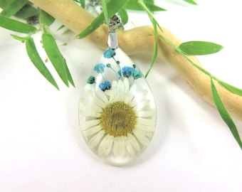 Pressed flower jewelry - Multi flower necklace - Real Daisy necklace - Personalized gift for best friend