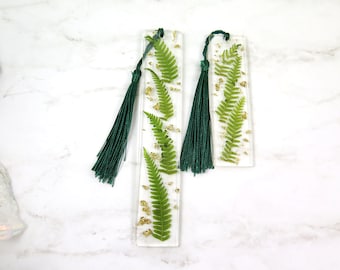 Pressed flower bookmark with tassel - Floral holiday gift - Handmade resin bookmark