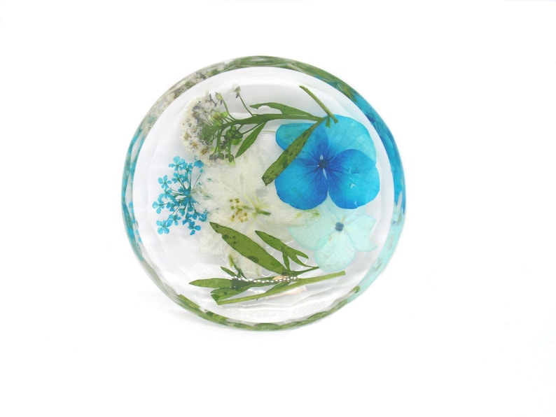 Small resin jewelry storage Real flowers decorative ring trinket Flower ring dish