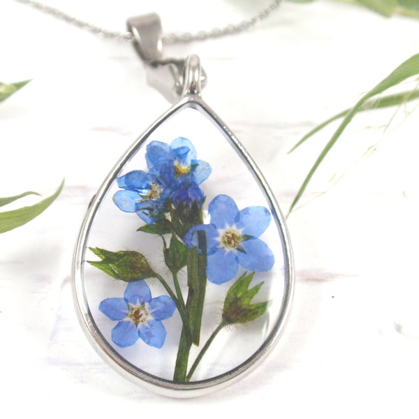 Forget Me Not resin necklace - Pressed flower necklace - Teardrop pendant necklace