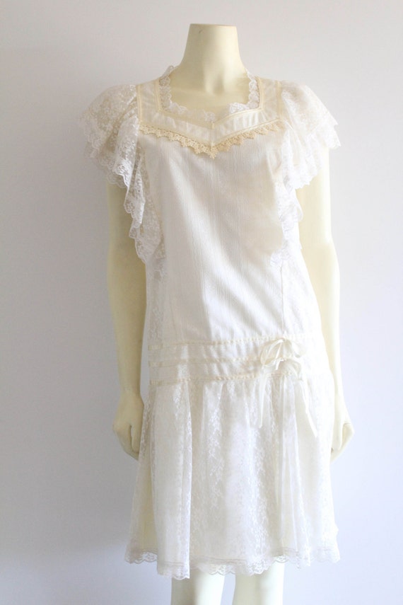 70's Vintage Gunne Sax Ivory Lace Drop Waist Box R