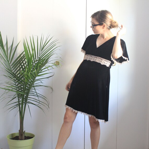 Betsey Johnson Black Velvet 90's Vintage Baby Doll
