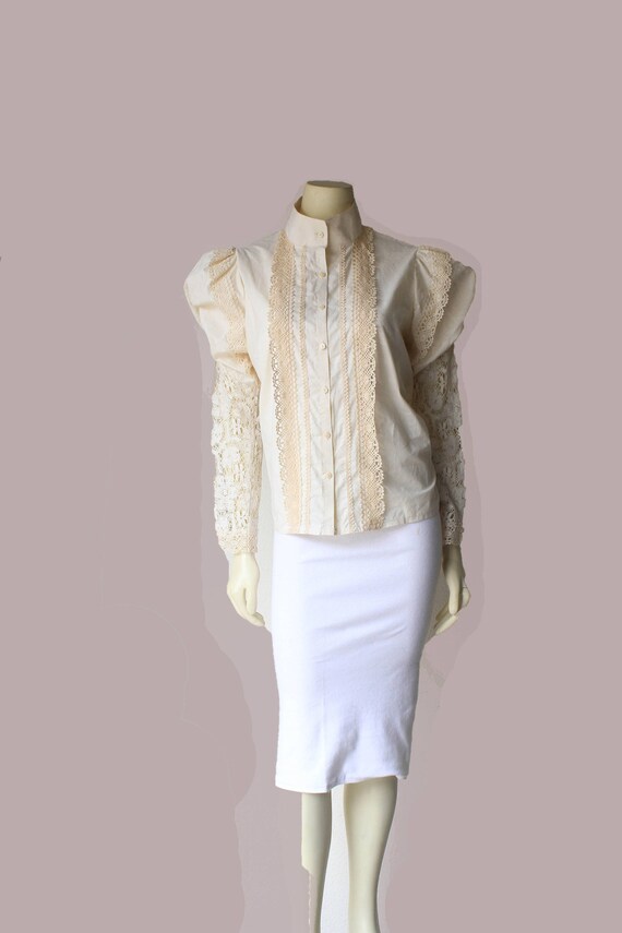 Romantic Edwardian Natural Cotton Leg off Mutton L