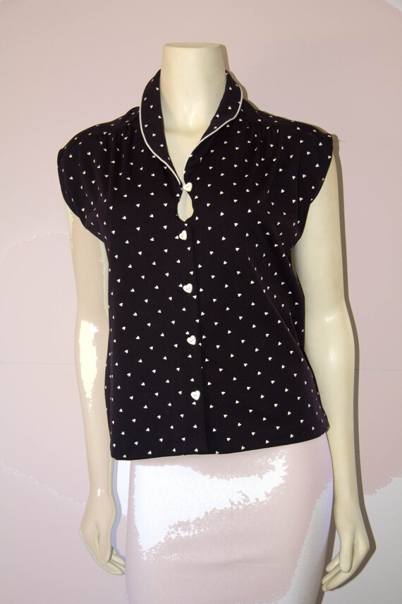 Vintage Heart Print & Button Navy Key Hole Batwing