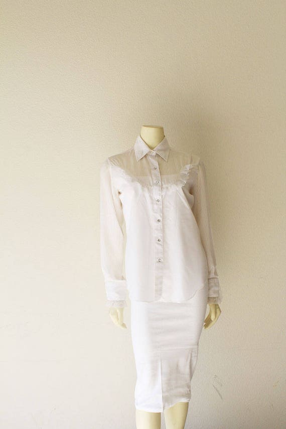 70's White Sheer Rolled Collar Ruffle Front Yoke S