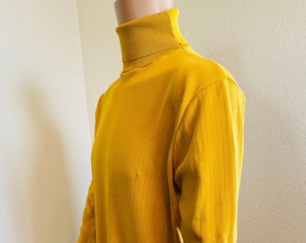 NICE Mens Vintage 1960's Mustard Color Turtleneck Made In USA By 'ManSport' - Great!!