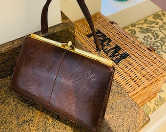 BEAUTIFUL Vintage Handbag Made In ENGLAND, Interesting Clasp, Tan Suede Interior - Lovely!!