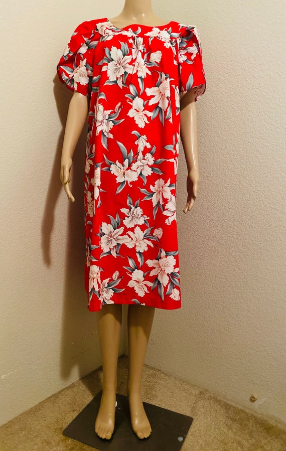 BEAUTIFUL Vintage Hawaiian Red Floral Dress Made I