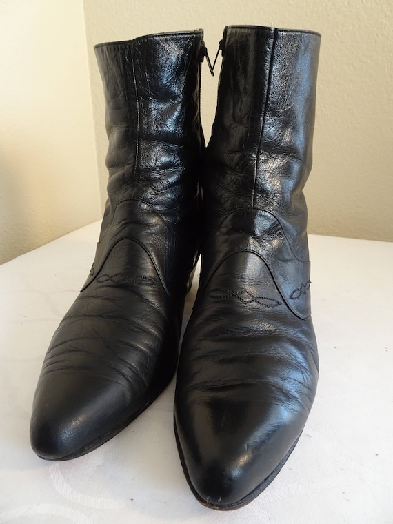 BEAUTIFUL Vintage 1960's Leather Ankle Boots Made