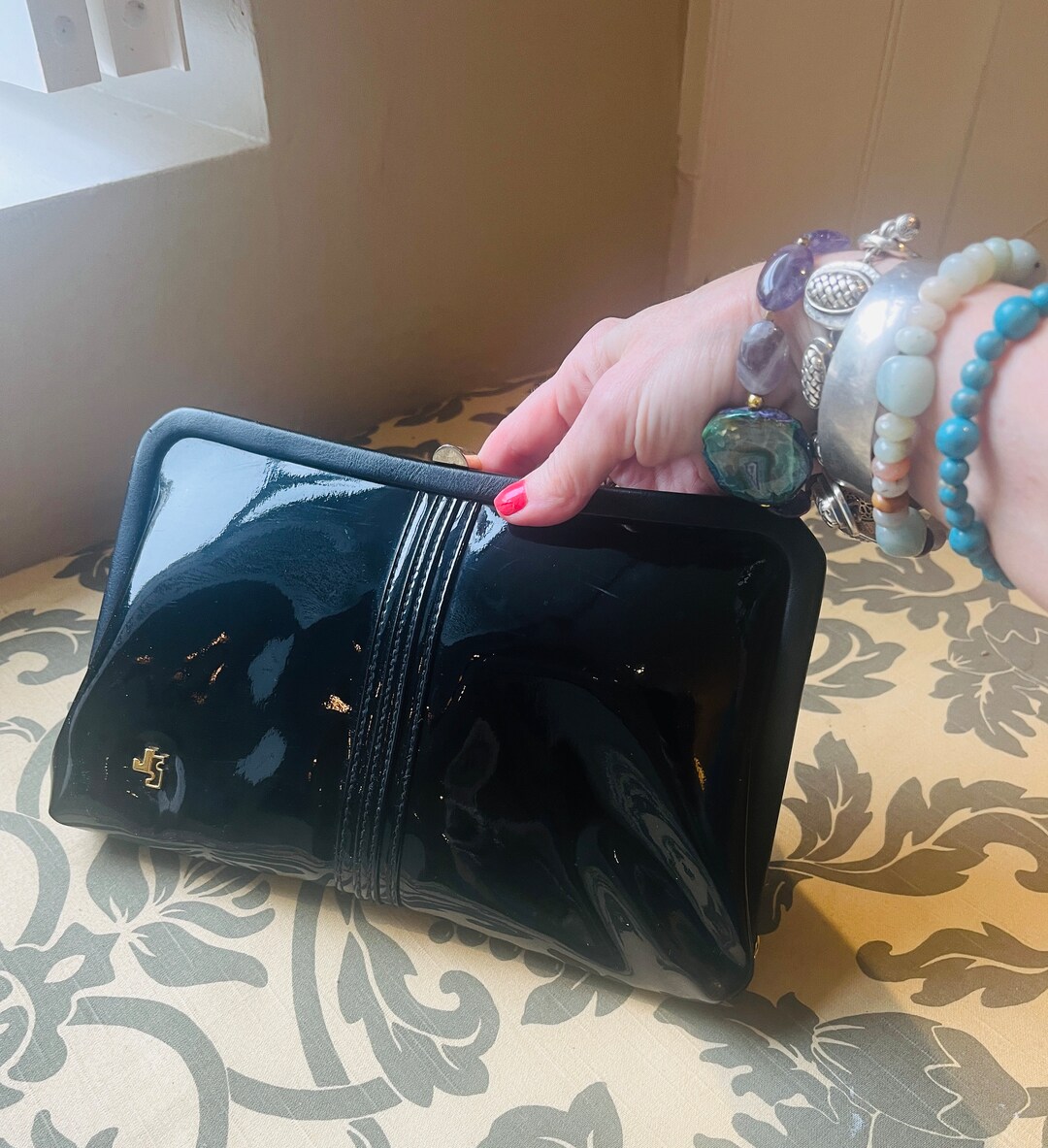 BEAUTIFUL Vintage Jane Shilton 1980's Black Patent Handbag With