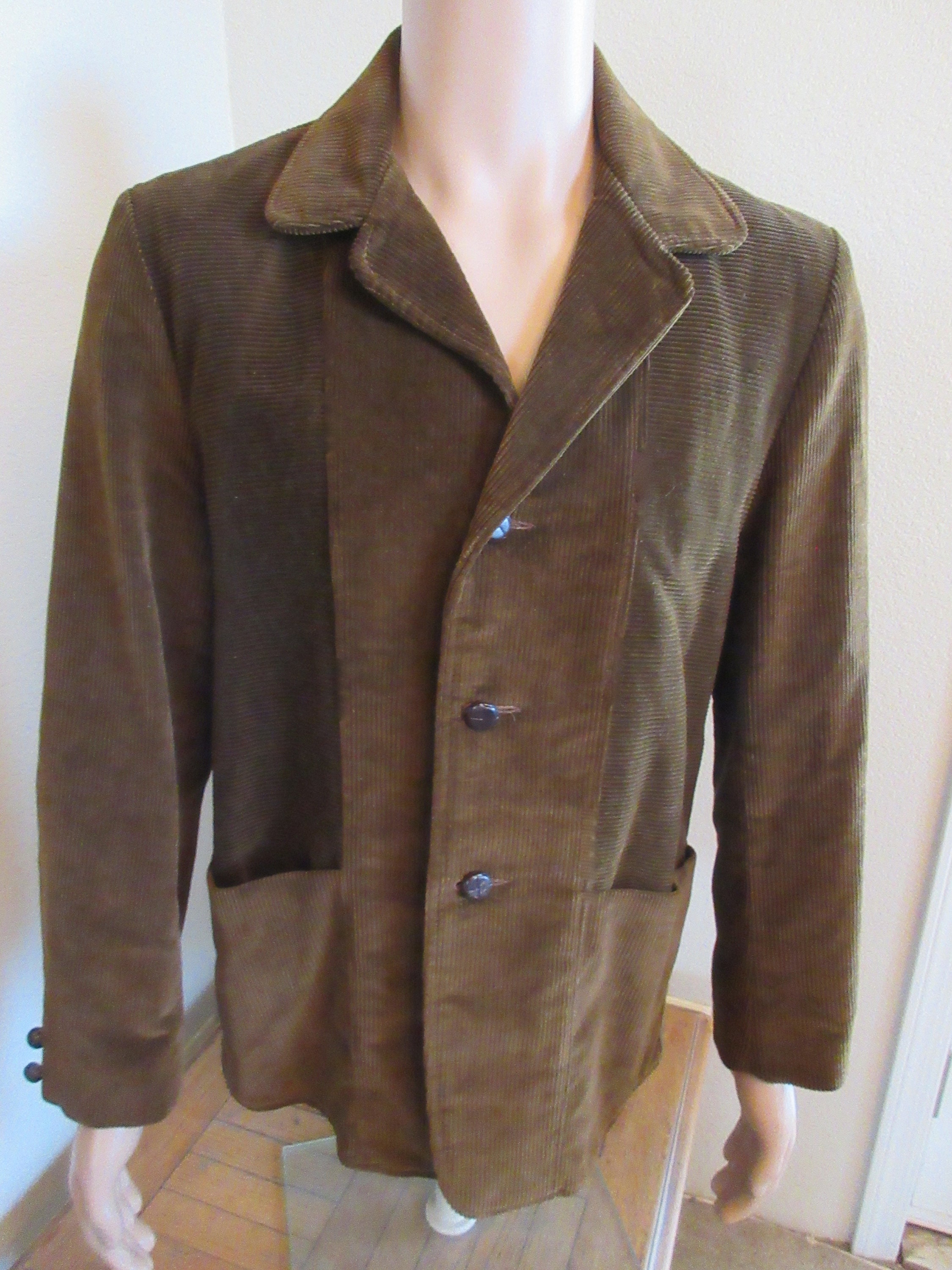 Image of V Nice Mens Vintage 1960's Brown Corduroy Jacket Made in California By "Mac Murray' - Chest 42"