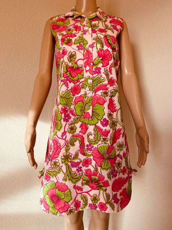 BEAUTIFUL Vintage 1950's Floral Dress Made In USA… - image 6