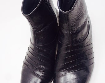 LOVELY Vintage 1980's Mens Black Leather Ankle Boots Made In ENGLAND - UK Size 8