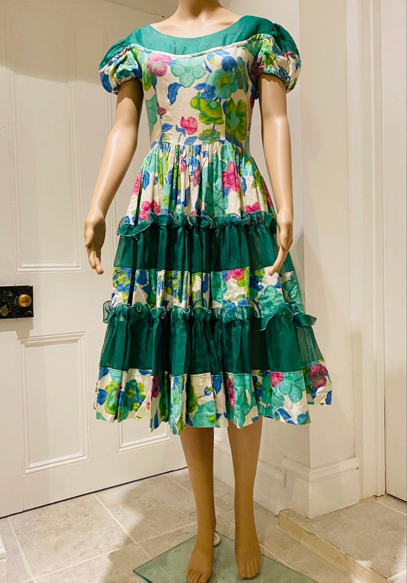 TRULY STUNNING Vintage Green Floral 1950's Dress, FULL Skirt