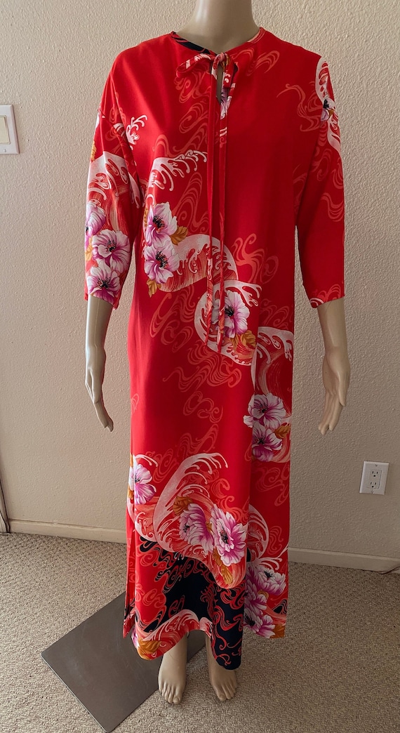 BEAUTIFUL Vintage 1960's Red Dress With Japanese P