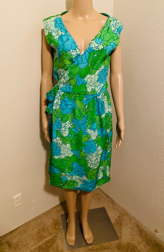 BEAUTIFUL Vintage 1950's Green Floral Dress Made … - image 5